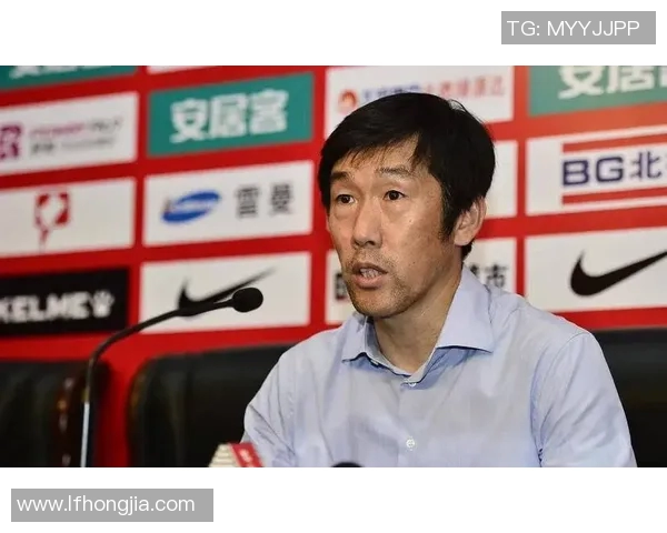 中国足球迎来新挑战 国家队主帅换帅风波引发广泛讨论