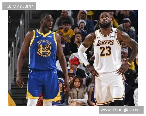 湖人快船激烈对抗贝弗利与对手冲突引发全场关注